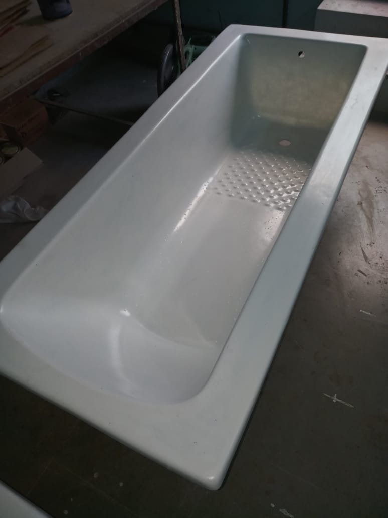 FRP BATH TUB